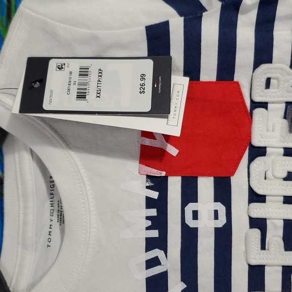 NEW Tommy Hilfiger boys strip round neck pocket tee shirt size XXS (2-3) - Picture 2 of 6